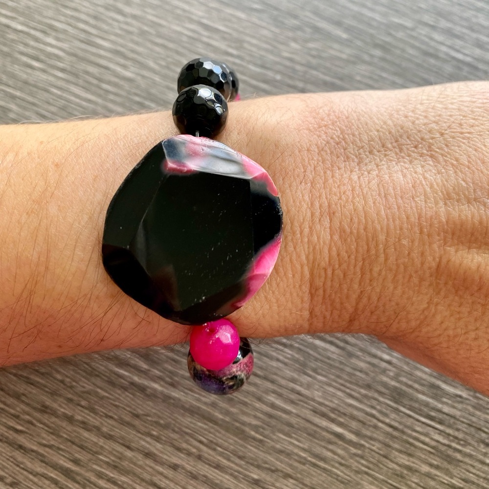 Chunky agate nugget gemstone bracelet.  One size - Picture 3 of 3
